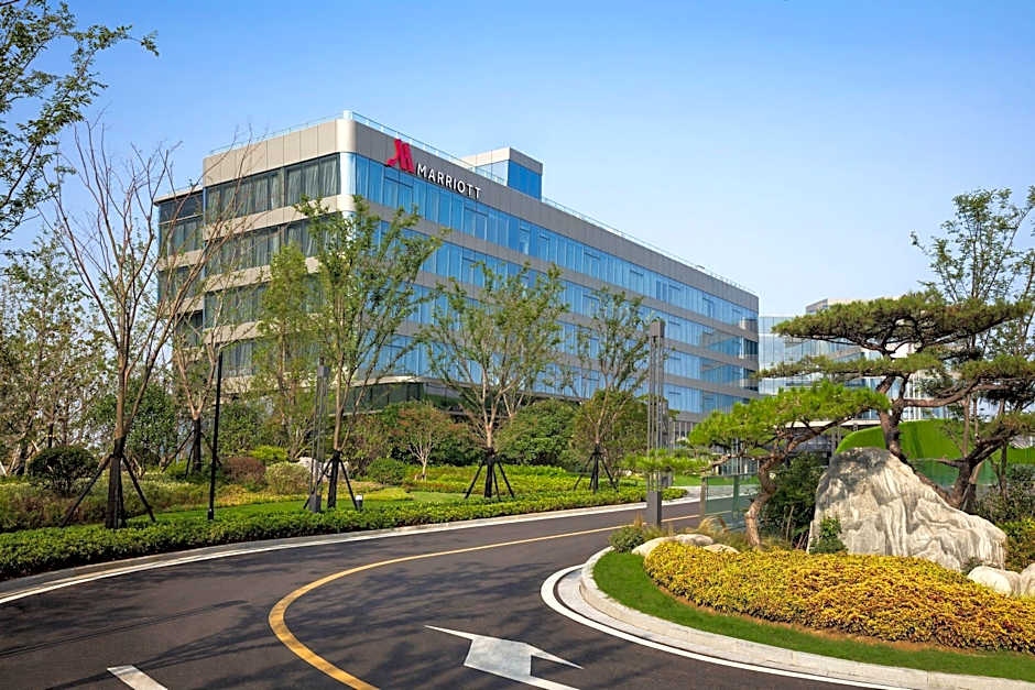 Xuzhou Marriott Hotel Lakeview