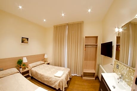 Double or Twin Room with Shared Bathroom