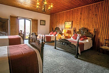 Standard Quadruple Room