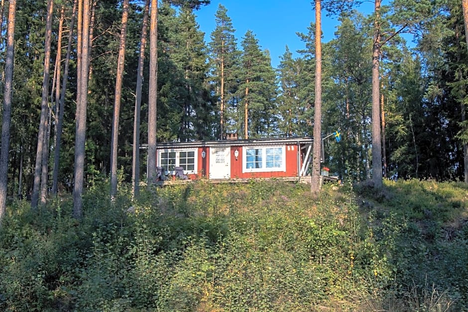 Lake cottage near Isaberg