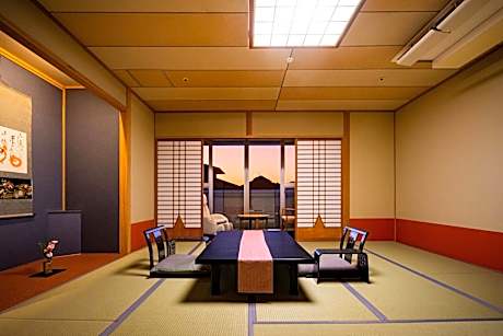Japanese-Style Quadruple Room with Open-Air Bath (701) Meal Provided at Room