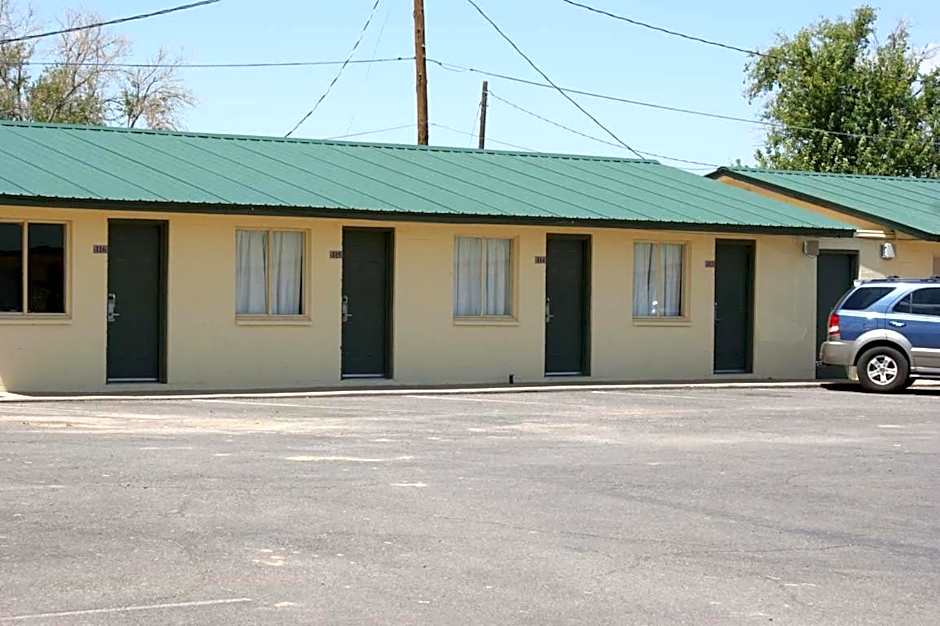 Hwy Express Inn And Suites