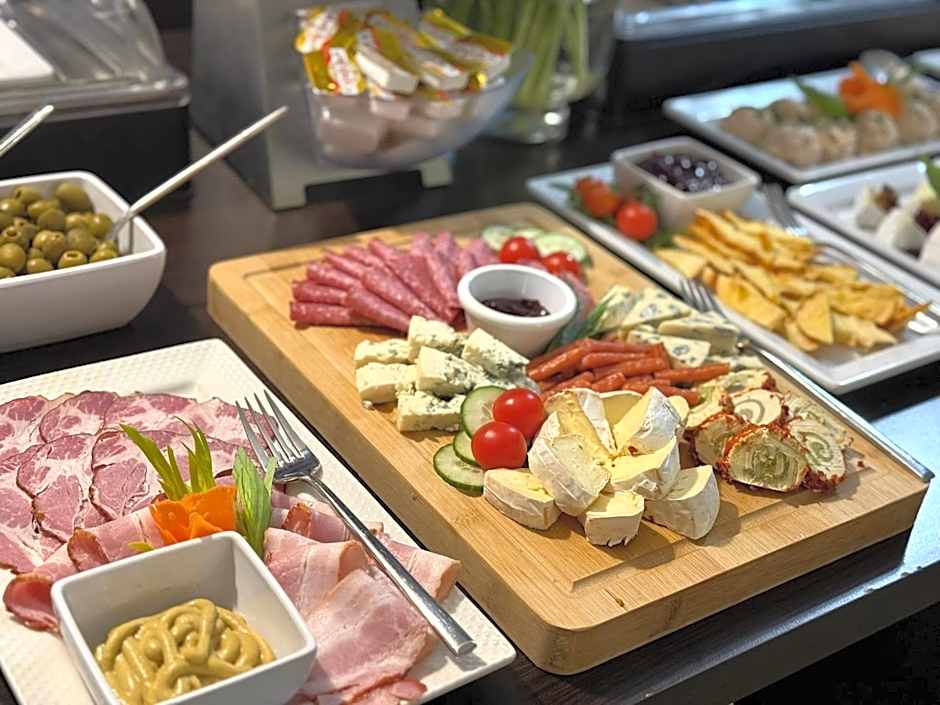 Karpacki & SPA - blisko wyciągu, Restauracja, Sala Zabaw, Bar 24h