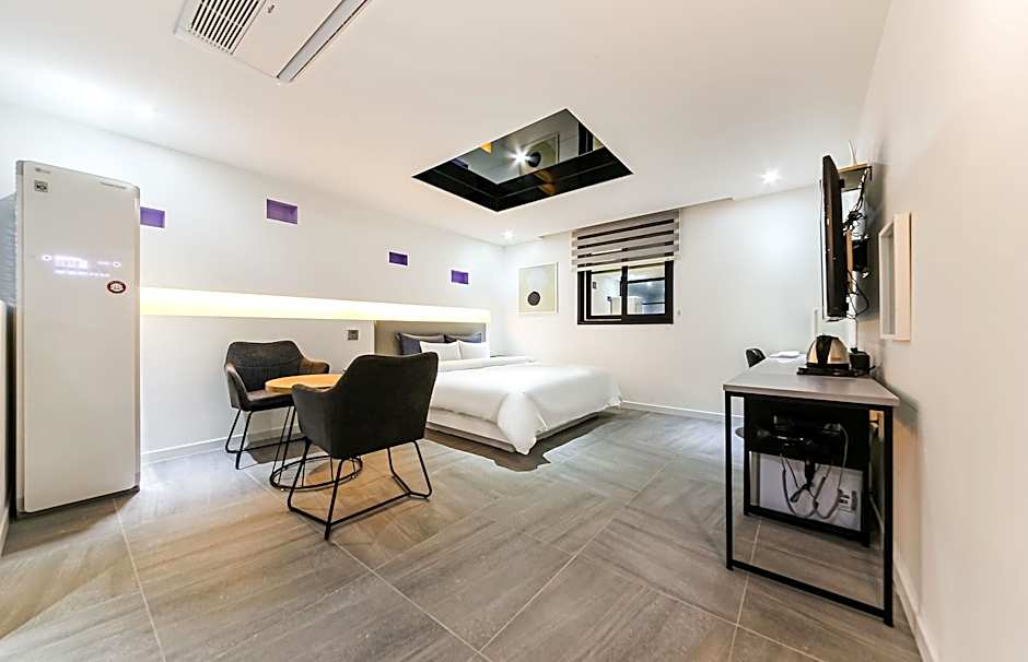 Two Nights Business Hotel