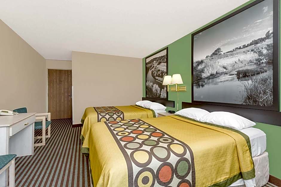 Super 8 by Wyndham Lexington