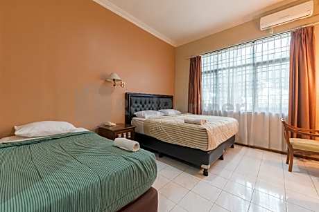 Hotel Ayong Linggarjati Kuningan Mitra RedDoorz