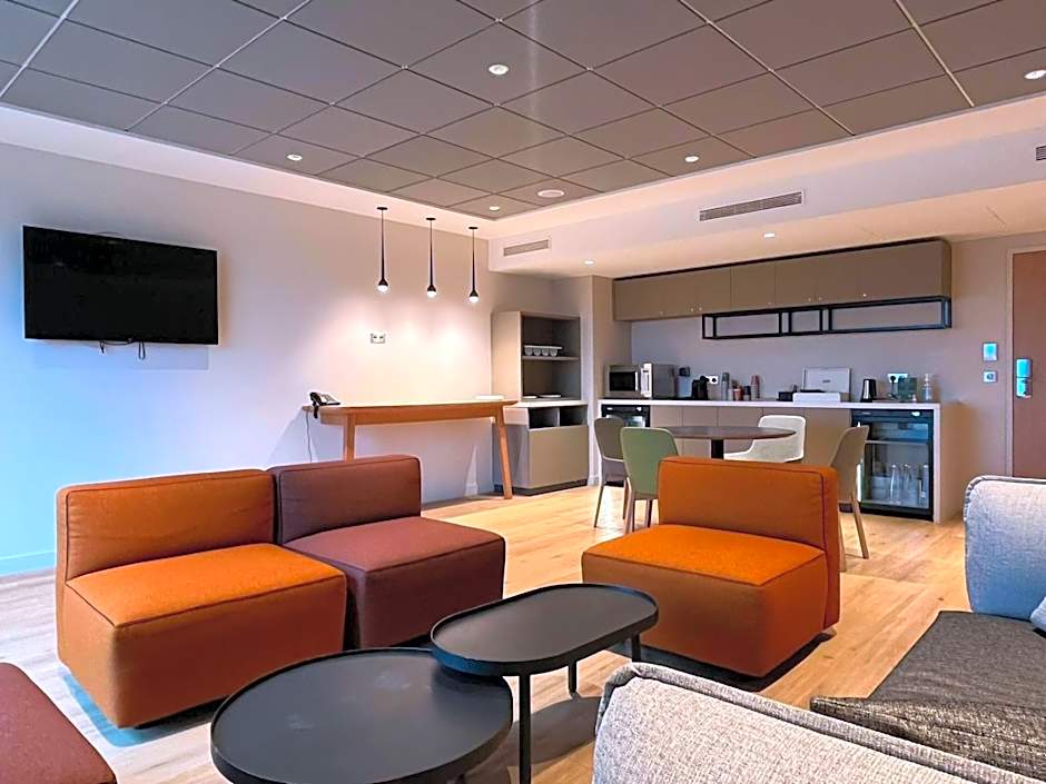 Holiday Inn Paris CDG Airport By IHG