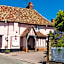 The Red Lion Hinxton
