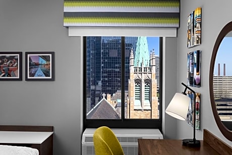 King Room with City View - Non-Smoking