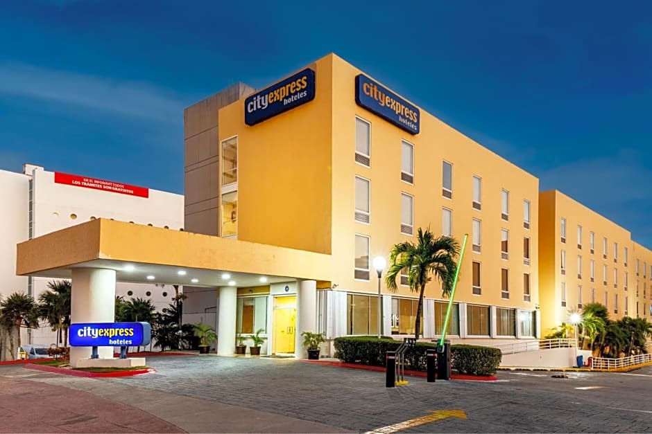 City Express by Marriott Cancun