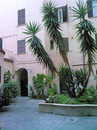 Roma Prince Inn accommodation