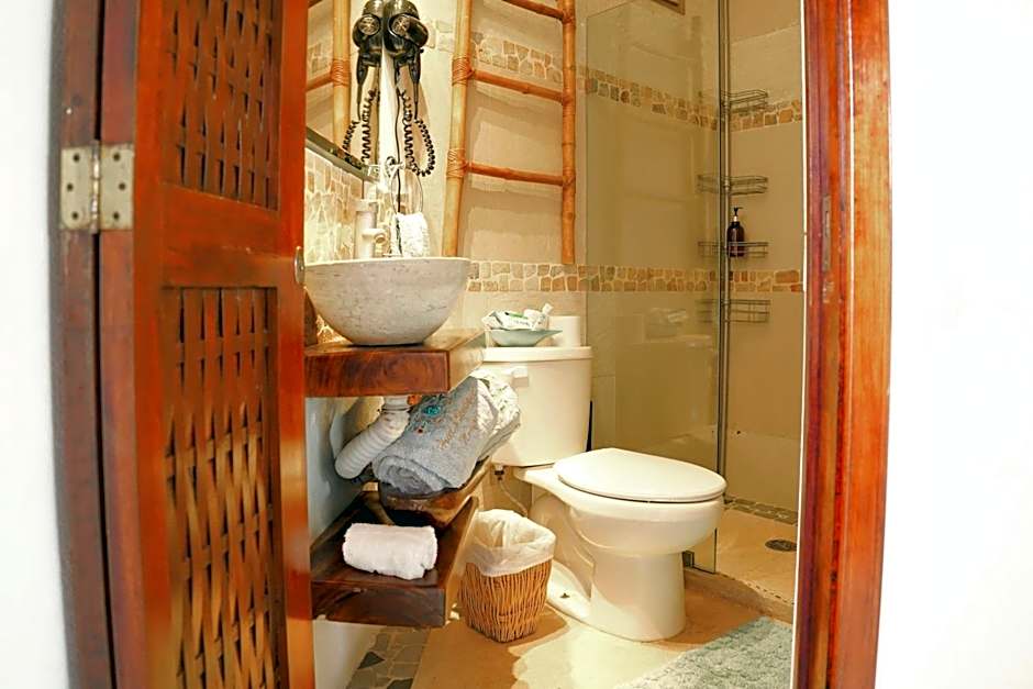 Monyoli Hotel & Boutique