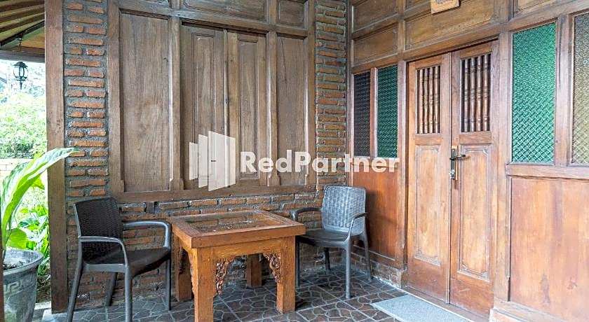 Javenir Hotel Tawangmangu Mitra RedDoorz