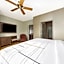 La Quinta Inn & Suites by Wyndham Marble Falls