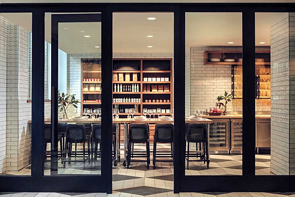 Kimpton Harper Hotel By IHG