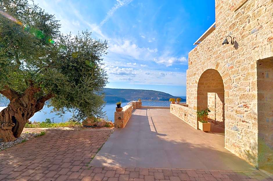 Akrolithi Boutique Hotel & Suites