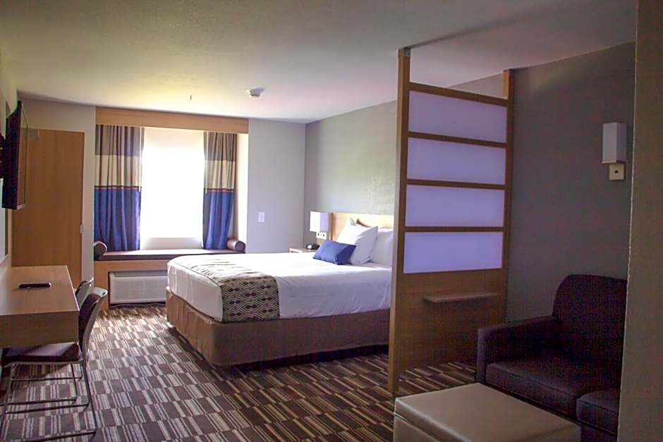 Microtel Inn & Suites by Wyndham Camp Lejeune/Jacksonville