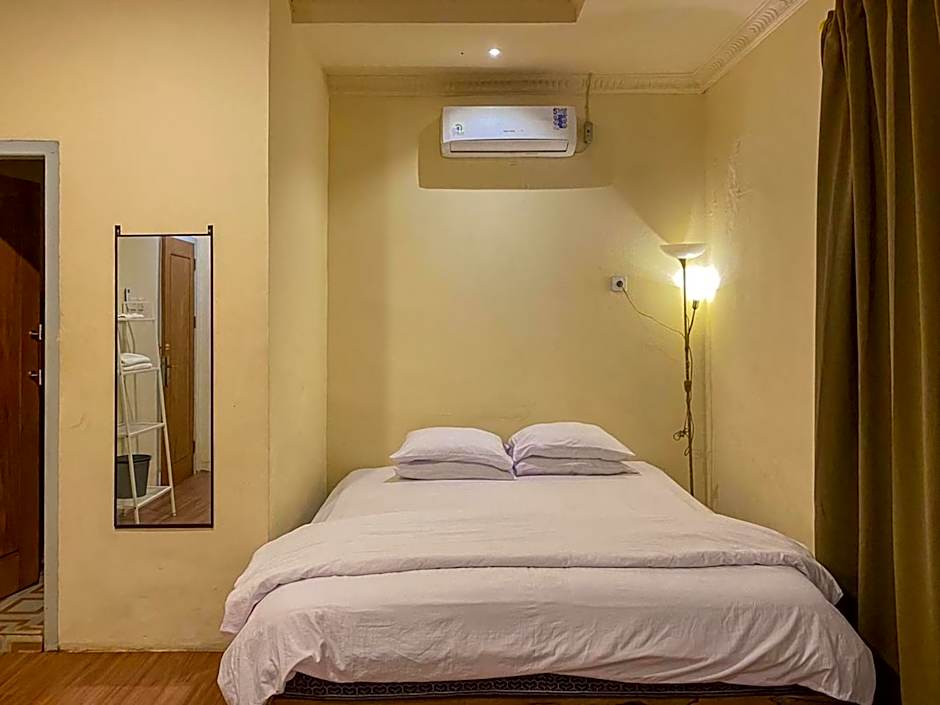 Urbanview Hotel ME Jayapura