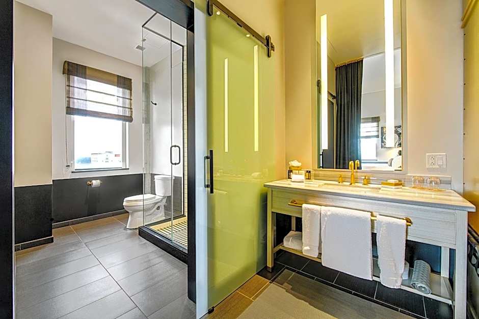 WATERMARK Baton Rouge, Autograph Collection by Marriott