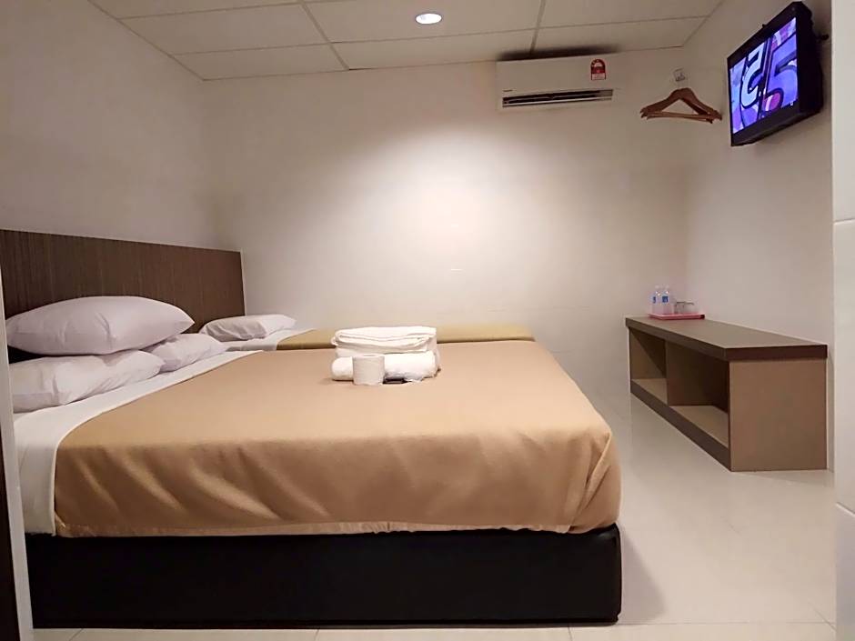 Comfort Two Hotel