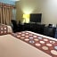 Super 8 by Wyndham Pasadena
