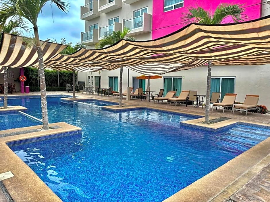 Hotel Yeah Rincón de Guayabitos