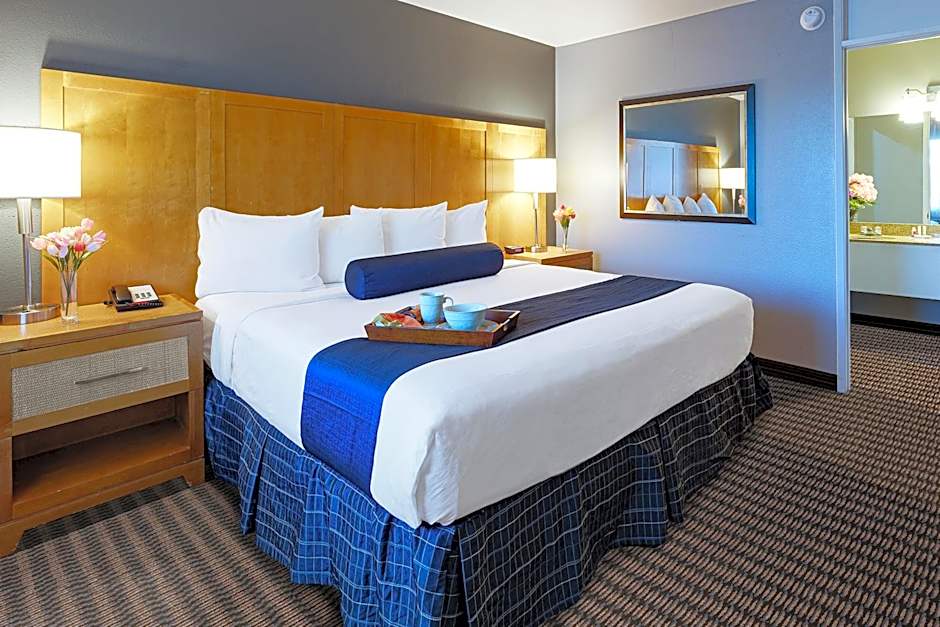 Travelodge by Wyndham Palm Springs