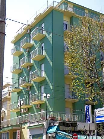 Consul Hotel