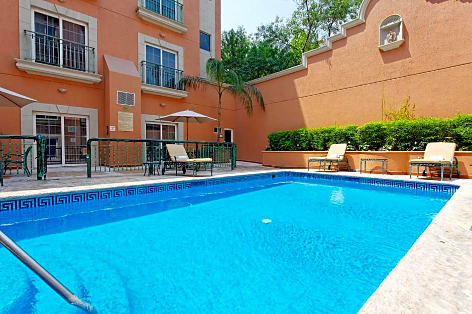 Holiday Inn Express Monterrey Galerias-San Jeronimo By IHG