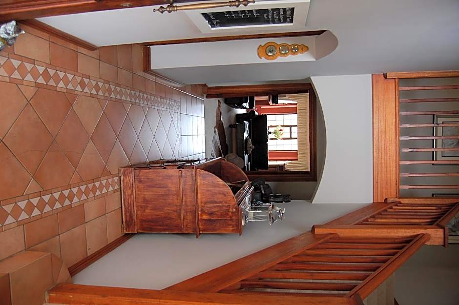 Maple Manor Guest House