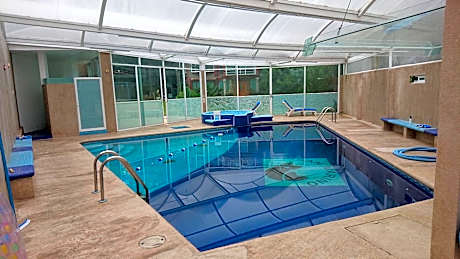 Alberca climatizada, con departamento para grupos!!