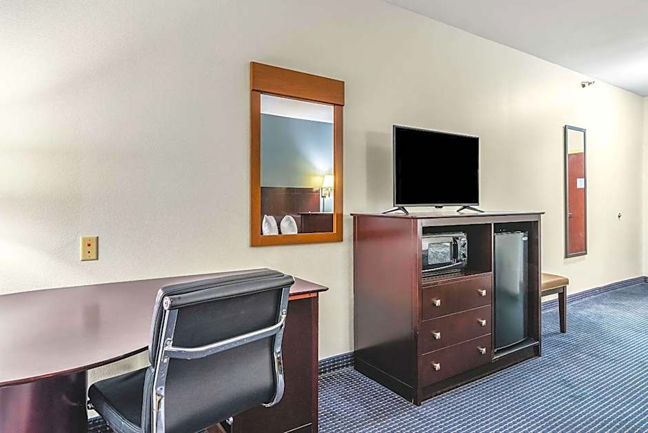 Econo Lodge Inn & Suites North Little Rock