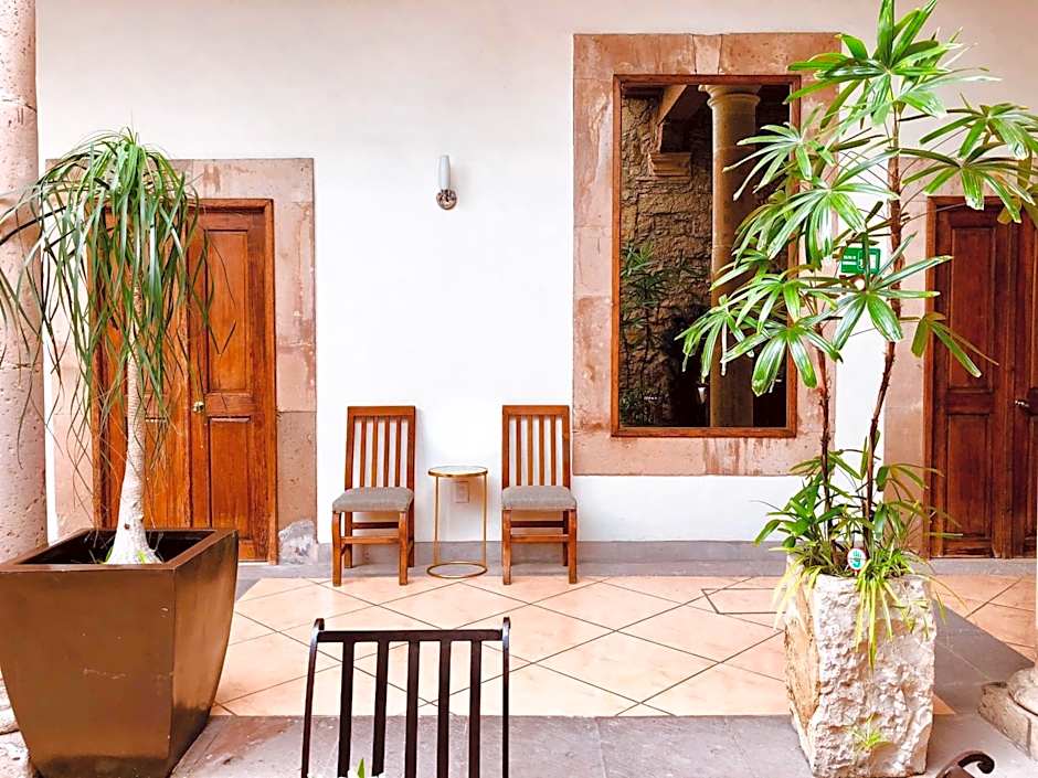 Hotel Hosting House Expres