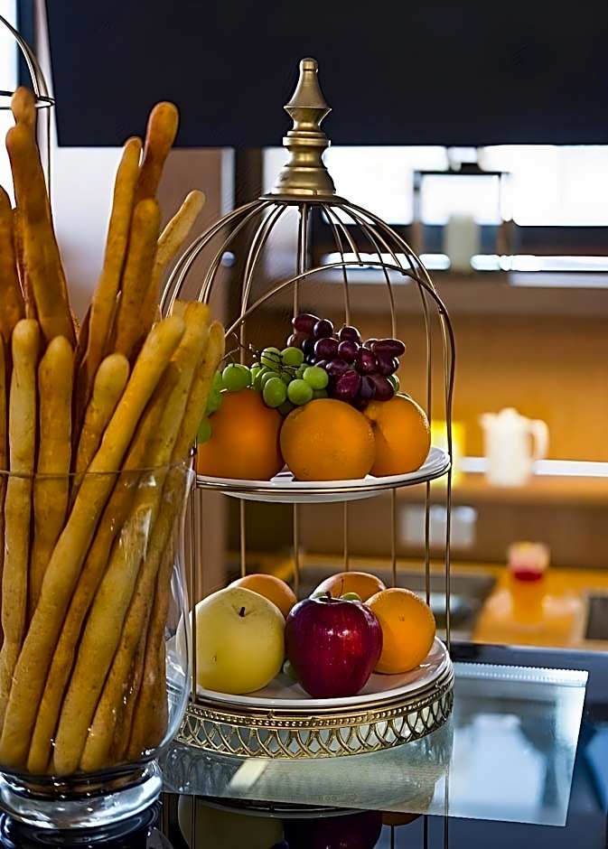 1969 Business Suites