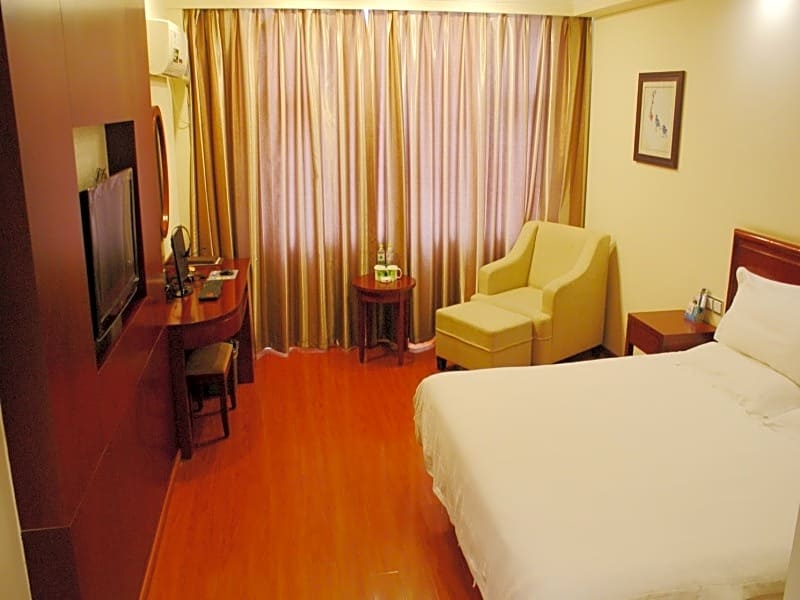 GreenTree Inn Jiangxi Jiujiang Shili Avenue Business Hotel