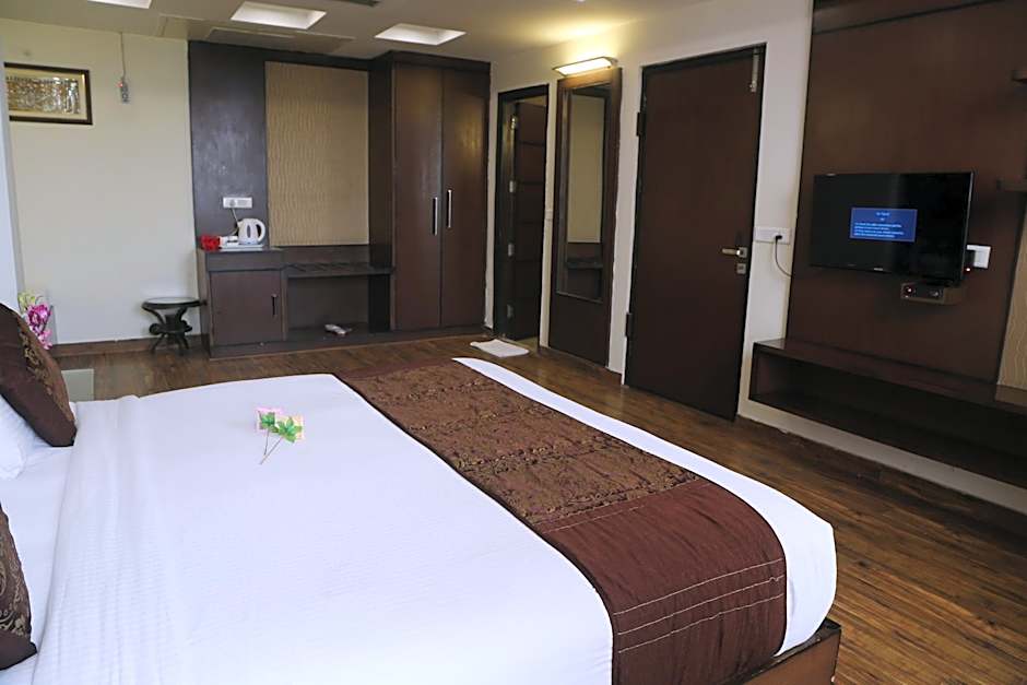 The Pearl Grand Hotel