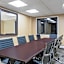 Ramada by Wyndham Minneapolis Golden Valley