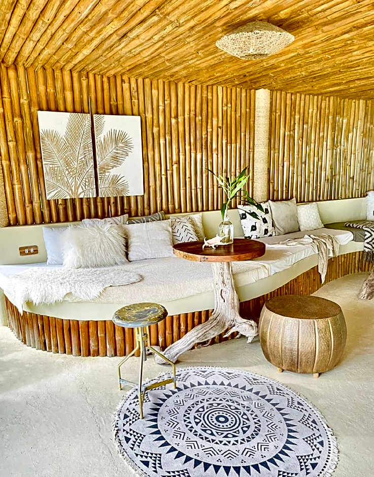 The Beach House Ocam Ocam