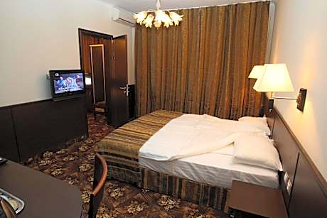 Classic Double or Twin Room