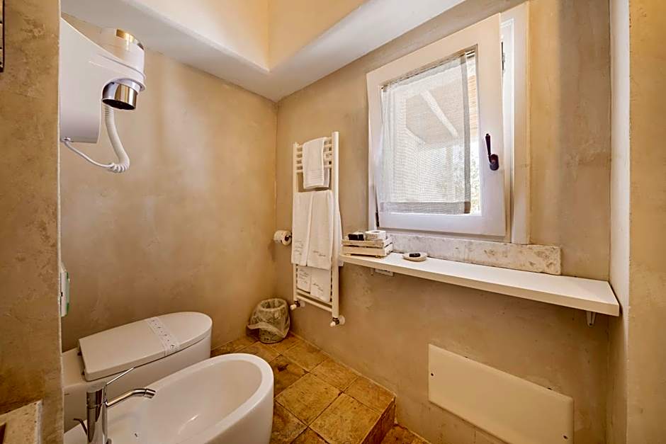 Antico Mondo Rooms & Suites