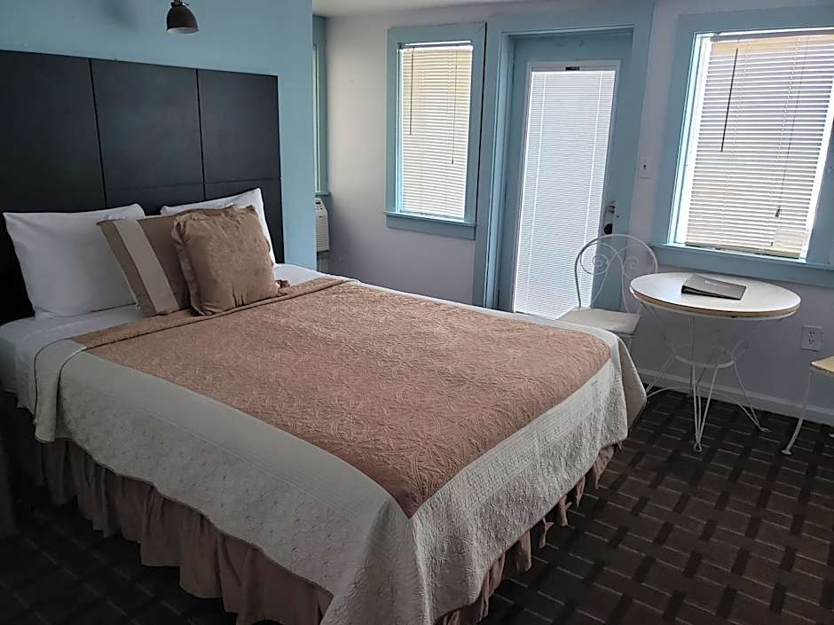 Topaz Motel - Flagler Beach