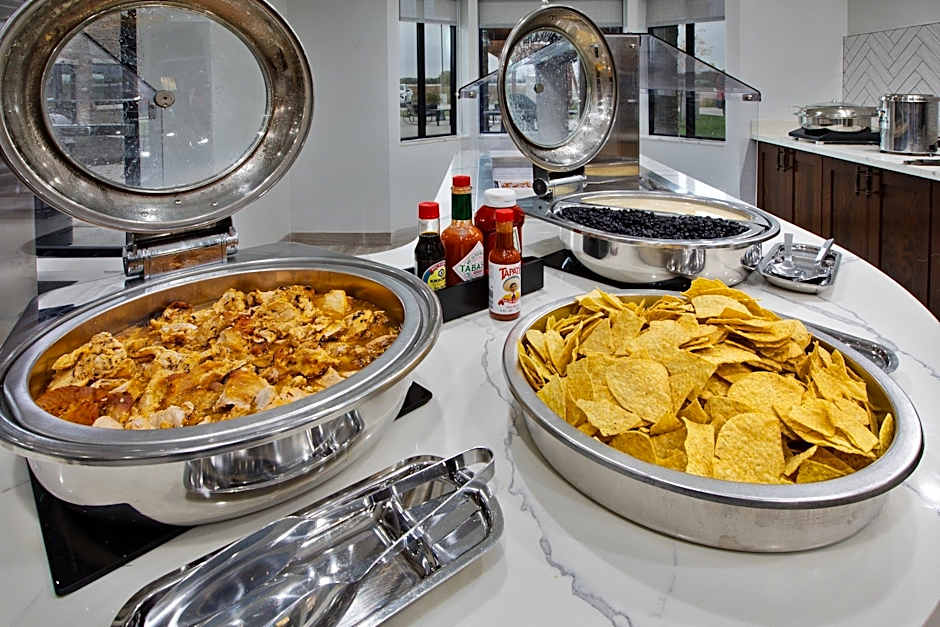 Staybridge Suites Ames By IHG