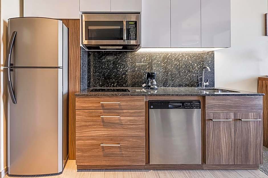 Fiesta Inn Suites Aeropuerto del Bajio