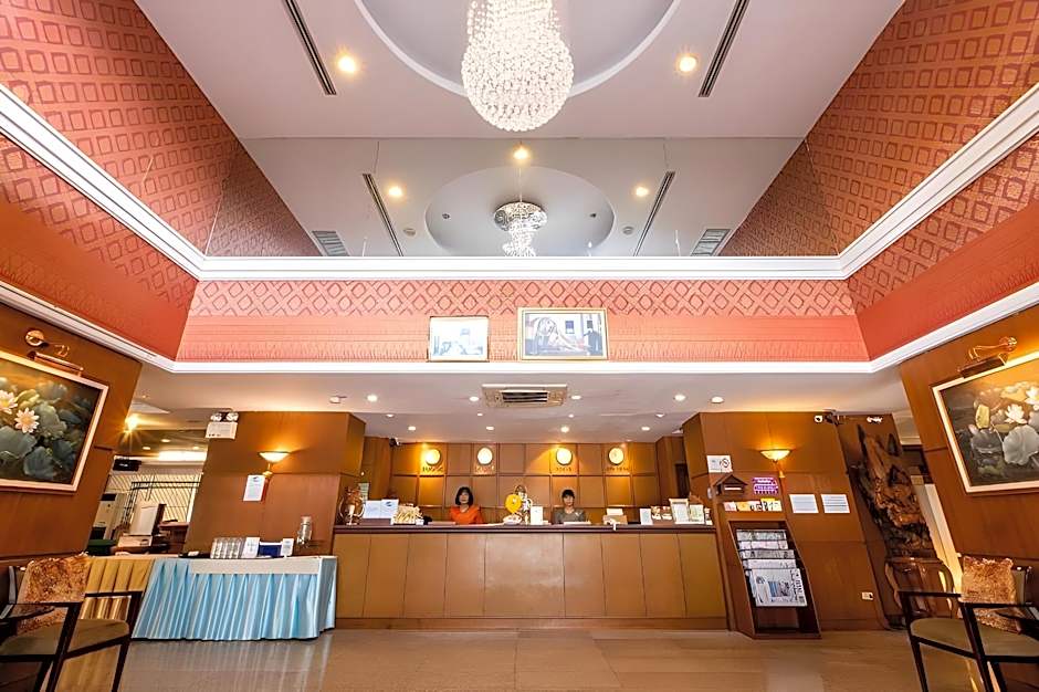 Nonthaburi Palace Hotel