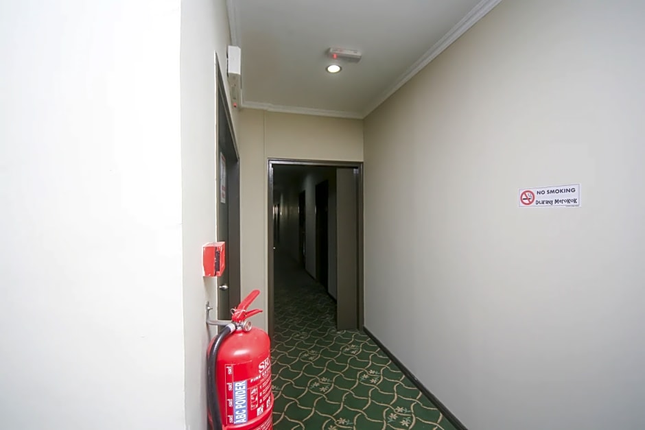 OYO 563 Jockey Lodge Hotel