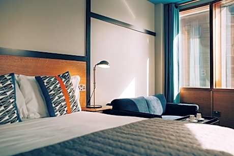 Roomy