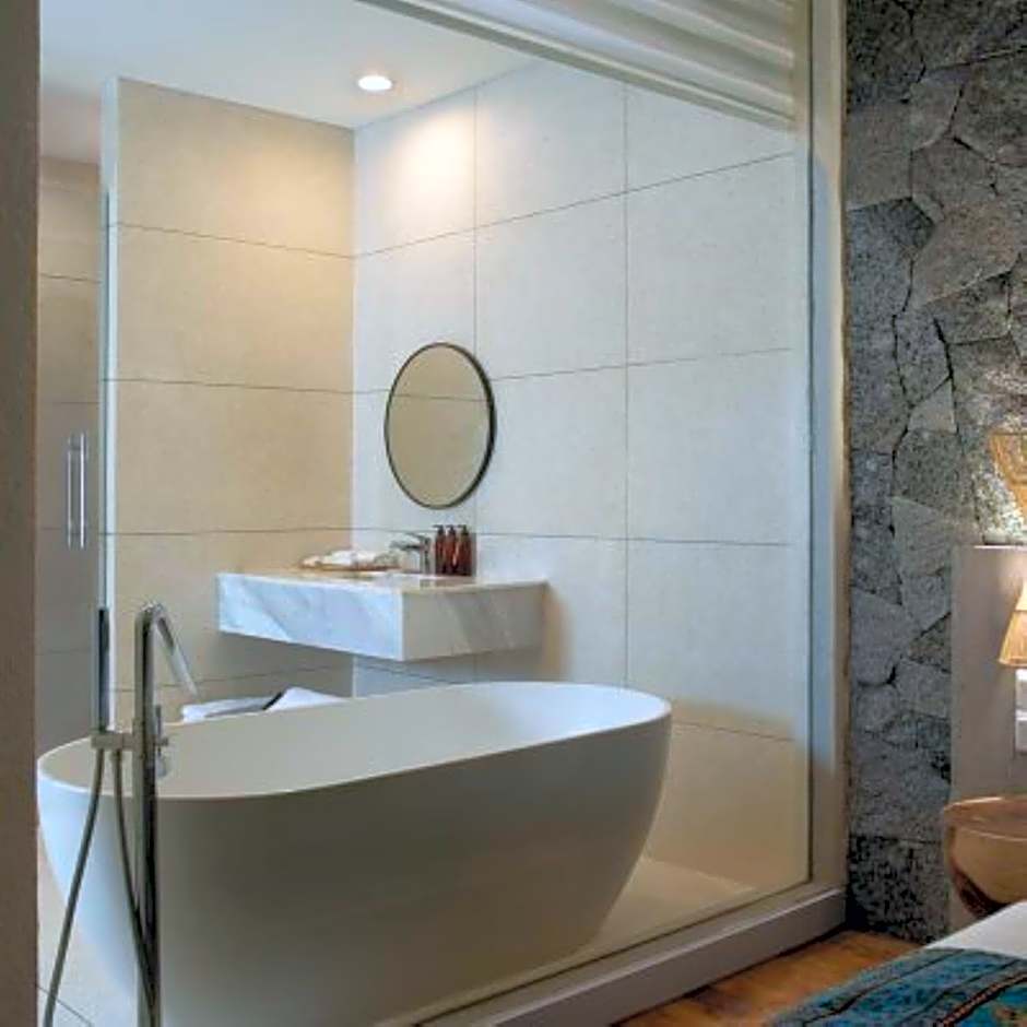 Adiwana Jelita Sejuba Natuna