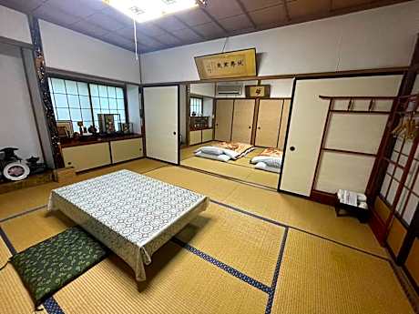 Japanese-Style 2 Rooms & Toilet
