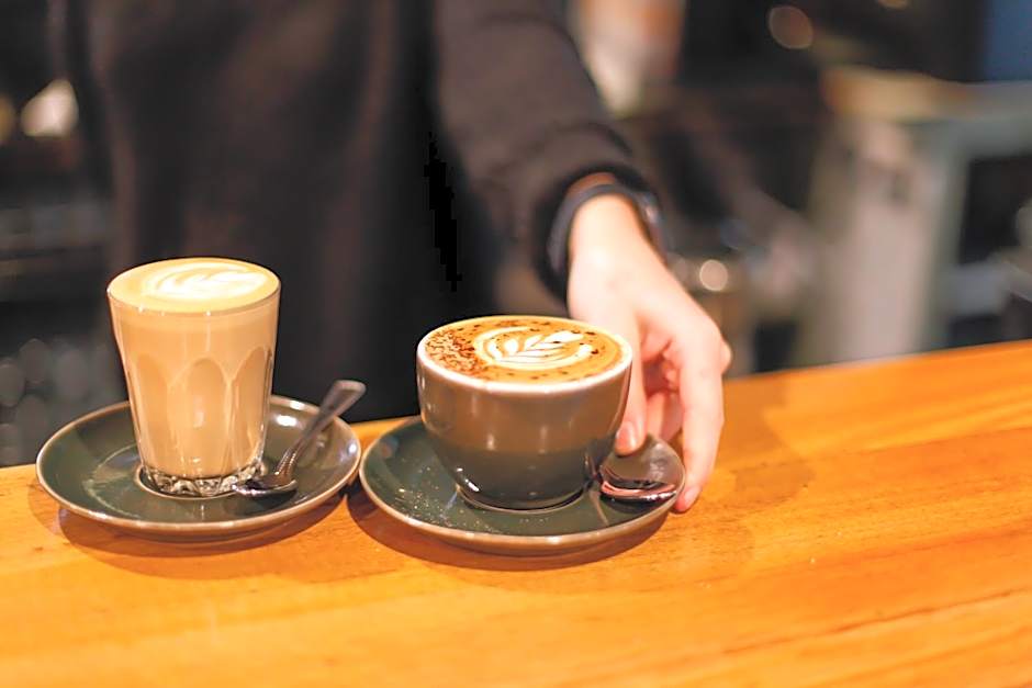 Alpine Hotel, Eat Drink Sleep