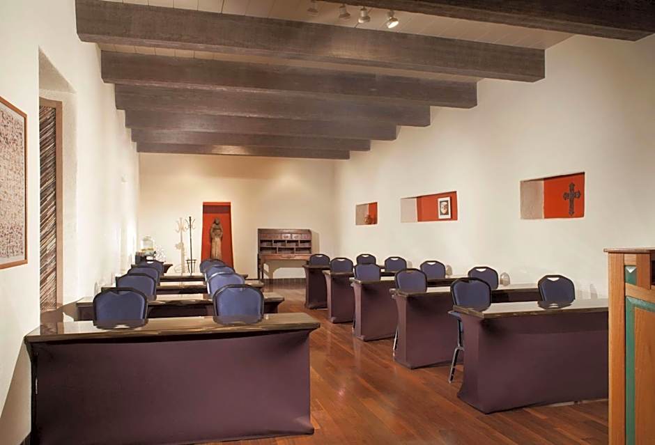 Hilton Santa Fe Historic Plaza